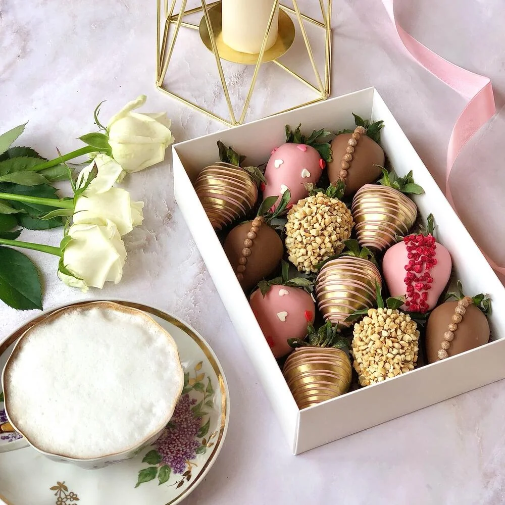 Клубника в шоколаде 12 ягод