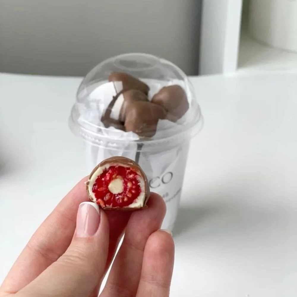 Малина в двойном шоколаде 125 грамм